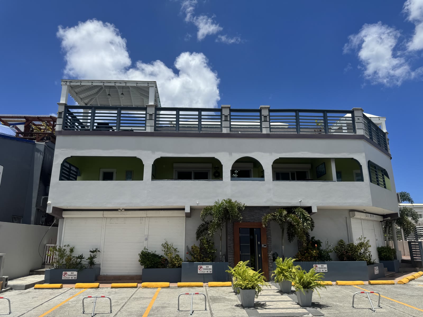 BethsAida's street-front facade in the Simpson Bay sun
