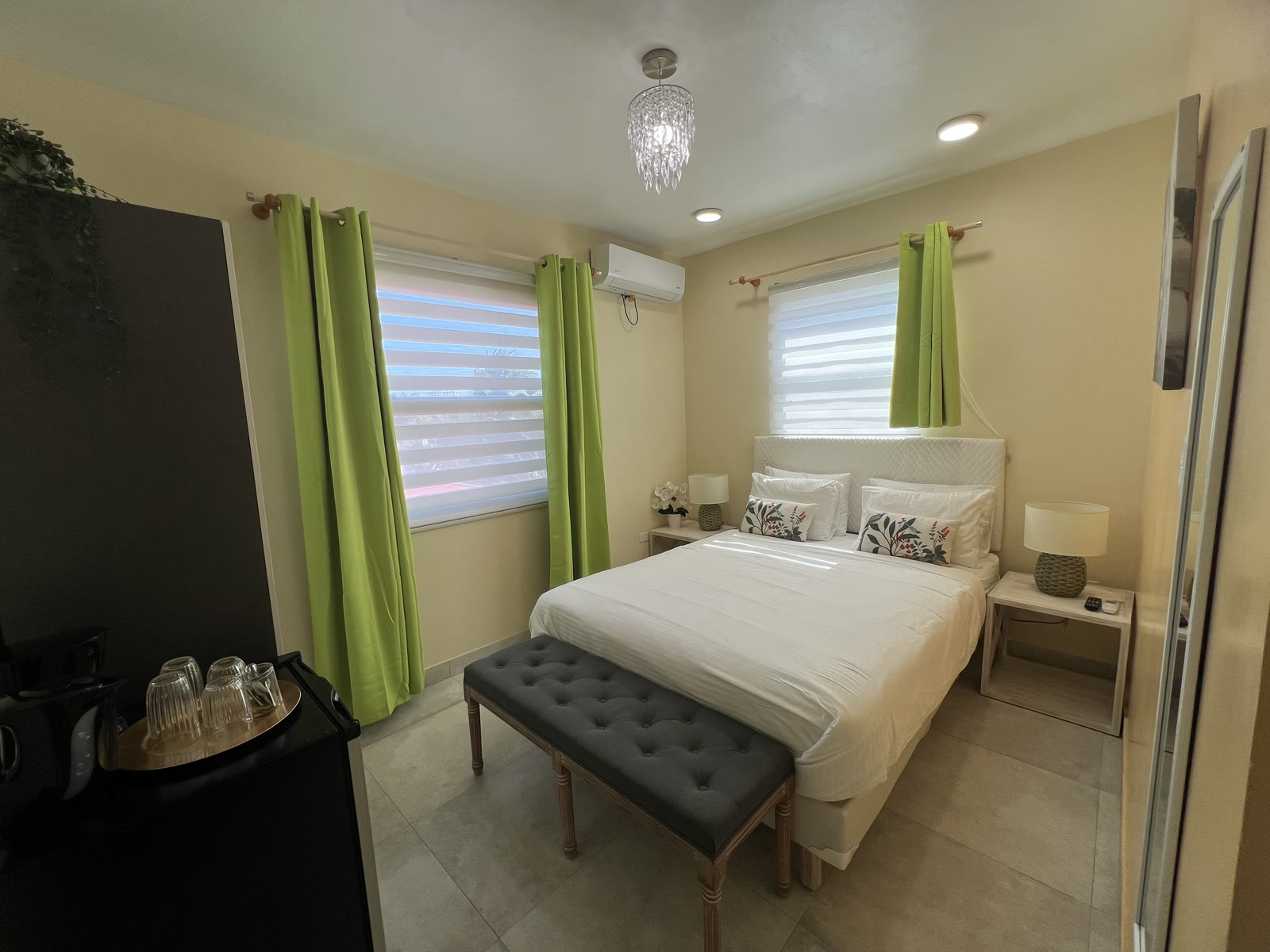 Business Double — room 9